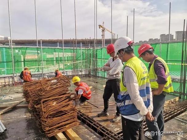 随着我国基础设施建设和城市化进程不断加速,房建施工二级资质申请